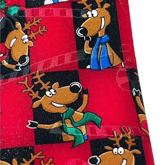 Yule Tie Greetings Tie by MMG Corp Hallmark licensing Reindeer with Scarves - Picture 5 of 10